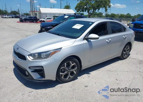2020 Kia Forte Lxs z USA, uszkodzony, nr VIN 3KPF24AD3LE170748